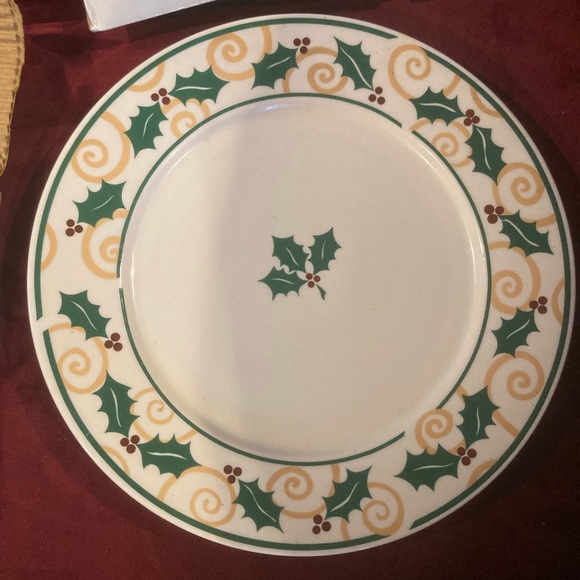 Holiday dishes - Picture 5 of 5